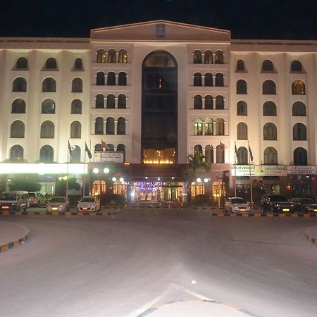 Hamdan Plaza Hotel Salalah, An Htg Hotel Exteriör bild